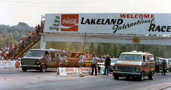 the starting line at Lakeland International Drag Strip